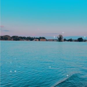 Meet your Posher, Mia